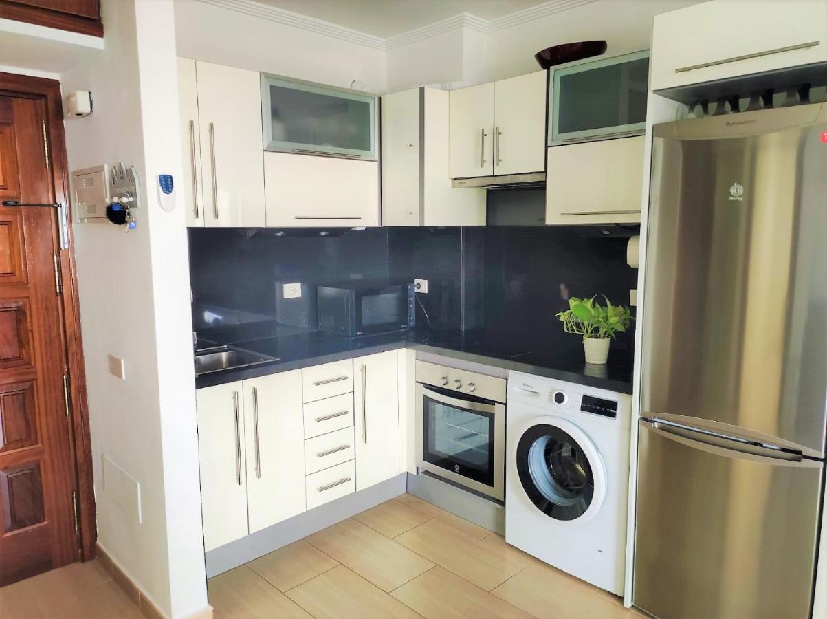 Sunshine Apartment Los Cristianos Лос Кристианос Екстериор снимка